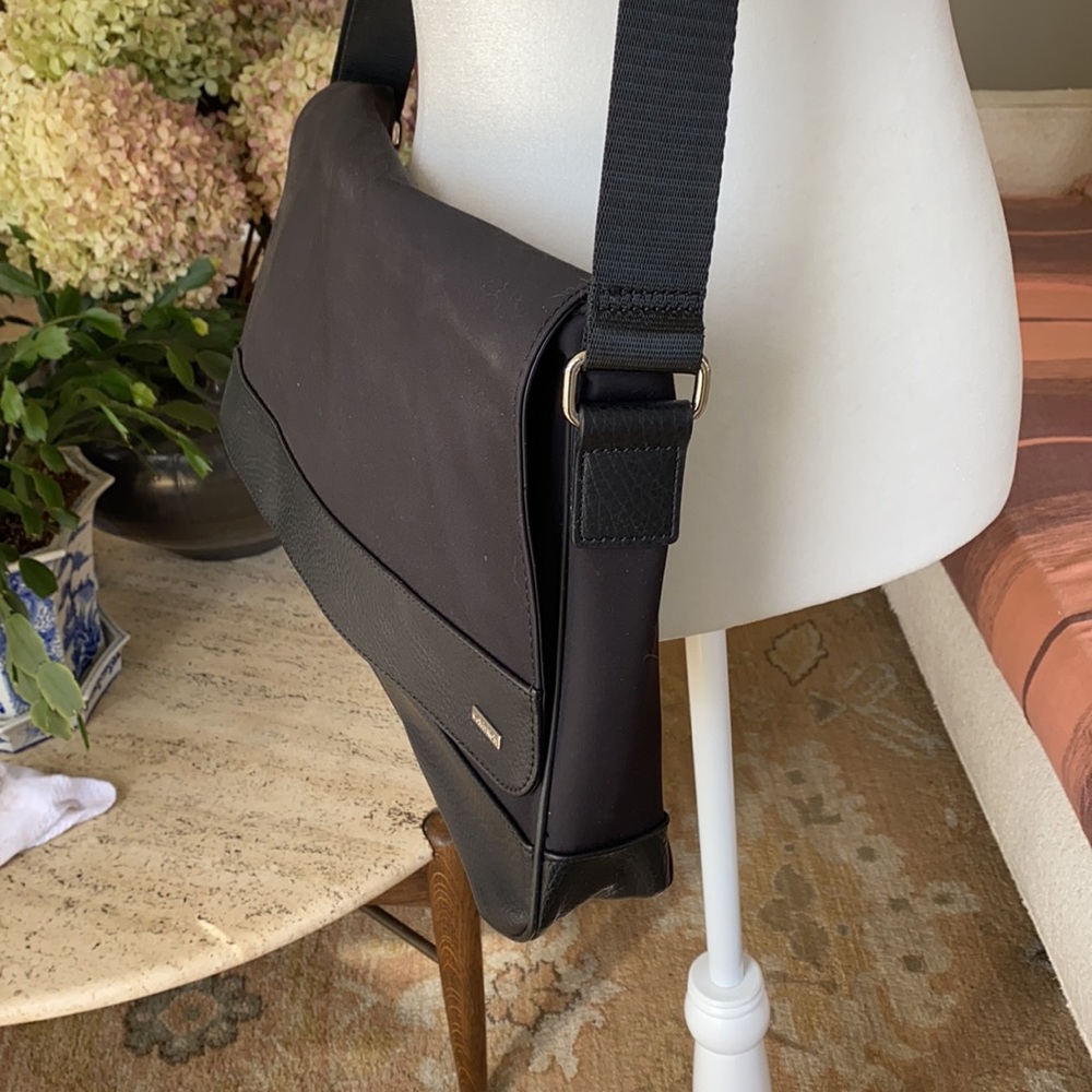 Calvin Klein Computer Bag - Picture 5 of 15